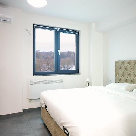 Residence La Floraison Anderlecht ภายนอก รูปภาพ