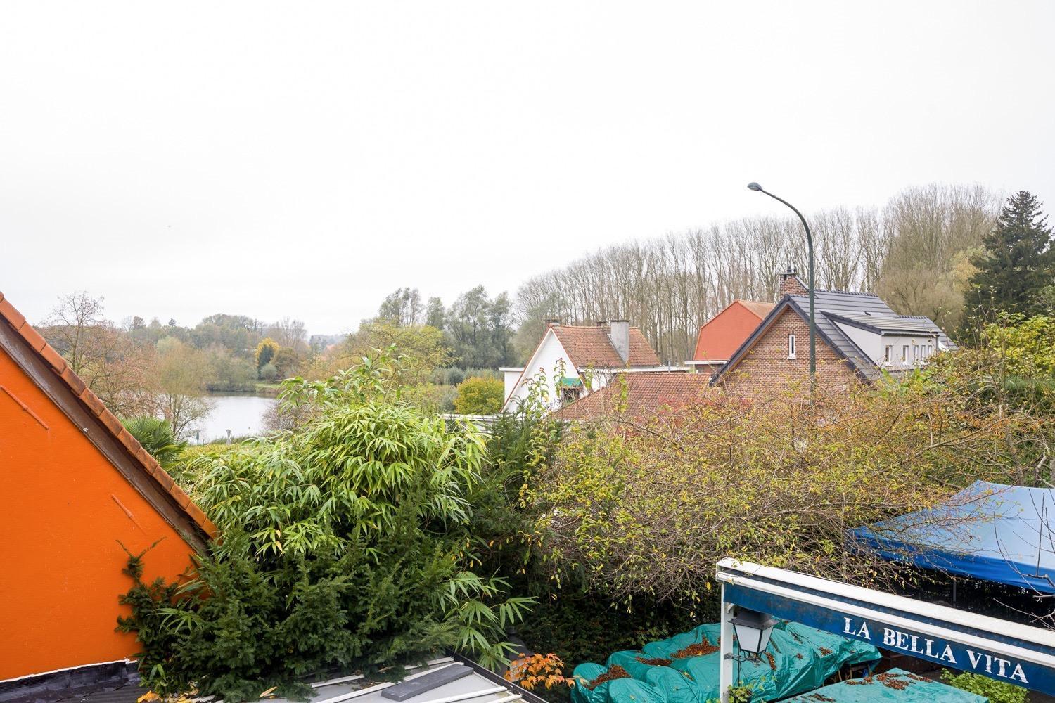Residence La Floraison Anderlecht ภายนอก รูปภาพ