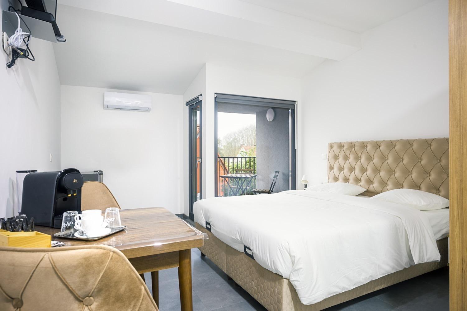 Residence La Floraison Anderlecht ภายนอก รูปภาพ