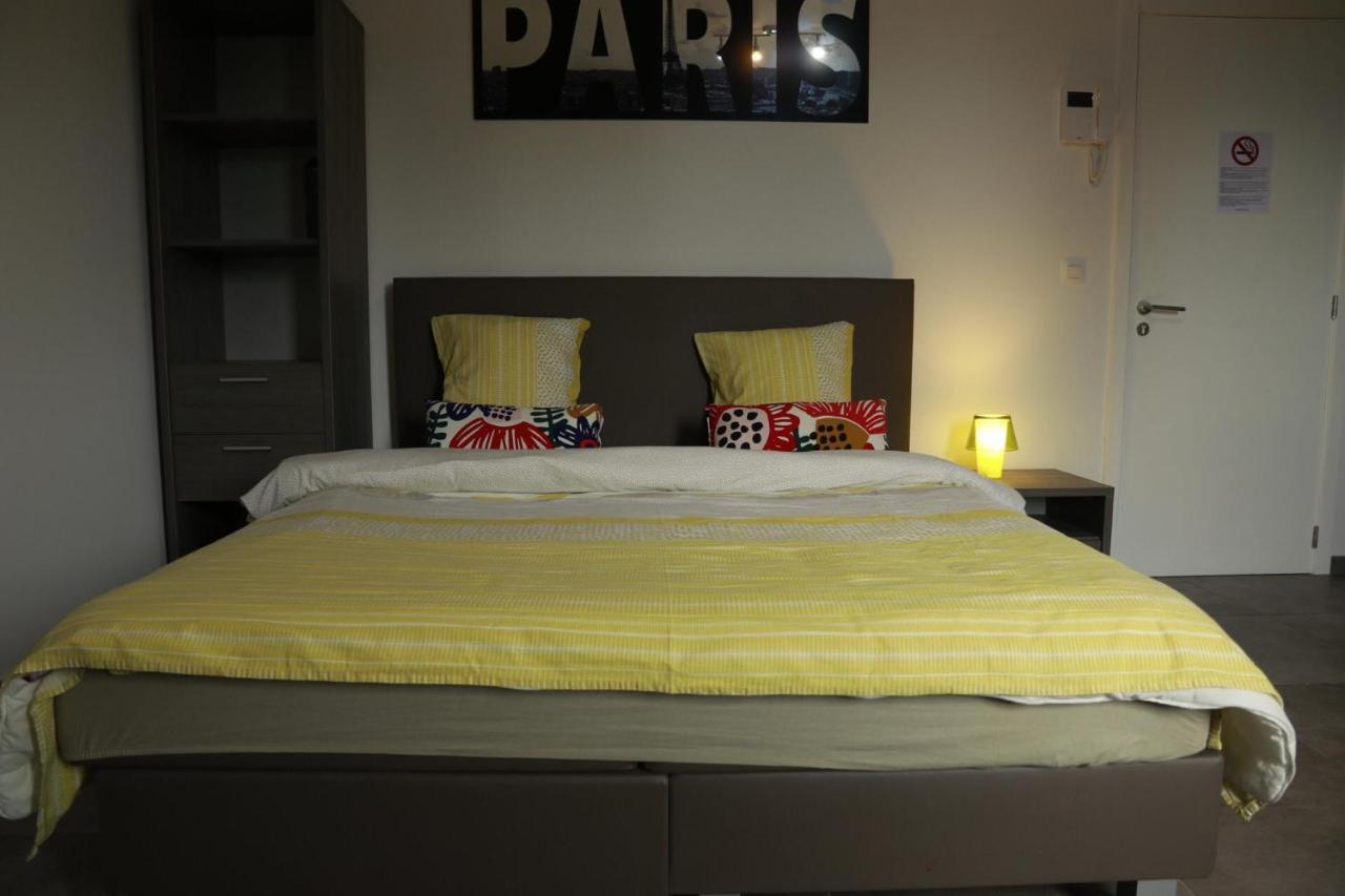 Residence La Floraison Anderlecht ภายนอก รูปภาพ