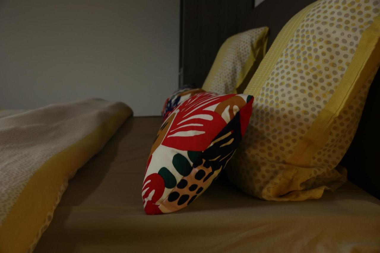 Residence La Floraison Anderlecht ภายนอก รูปภาพ